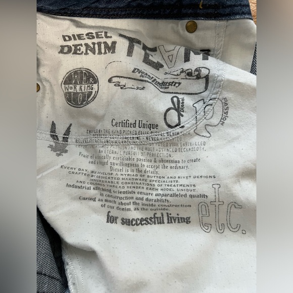 Diesel Men's 32x32 Zatiny Blue Button Fly Straight Leg Denim Jeans - Picture 9 of 10